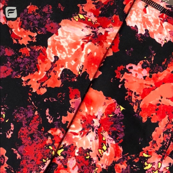 Fabletics cropped leggings - Picture 3 of 5